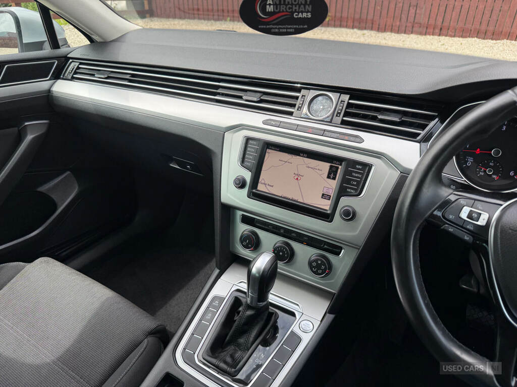 Volkswagen Passat 2L R-line Black #12