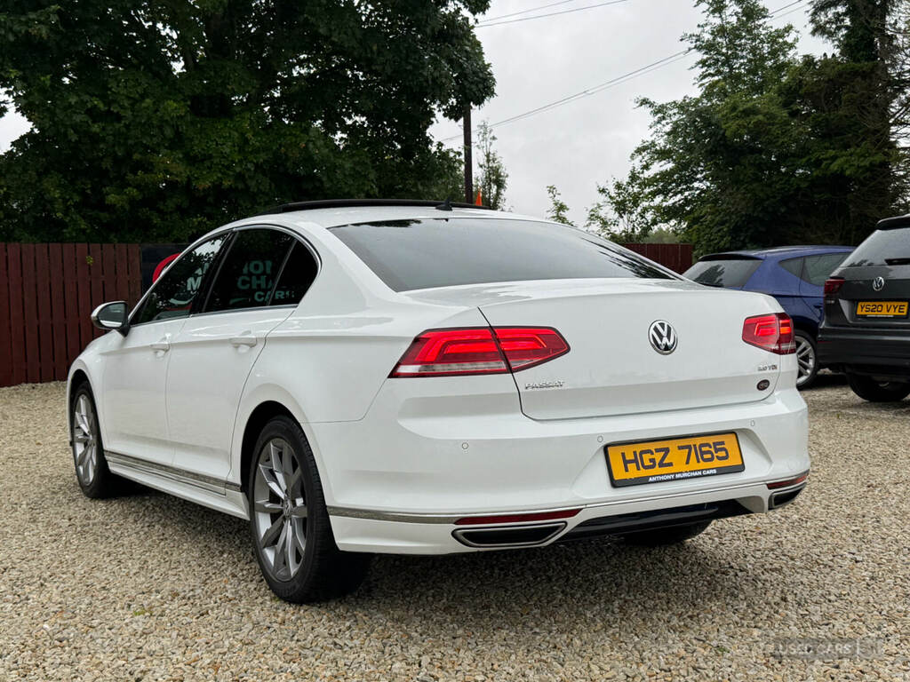 Volkswagen Passat 2.0 Tdi Scr 190 R-line Panoramic Roof White #4