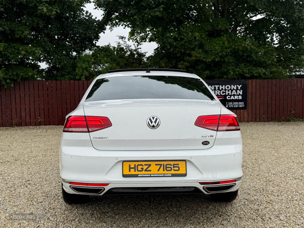 Volkswagen Passat 2.0 Tdi Scr 190 R-line Panoramic Roof White #5