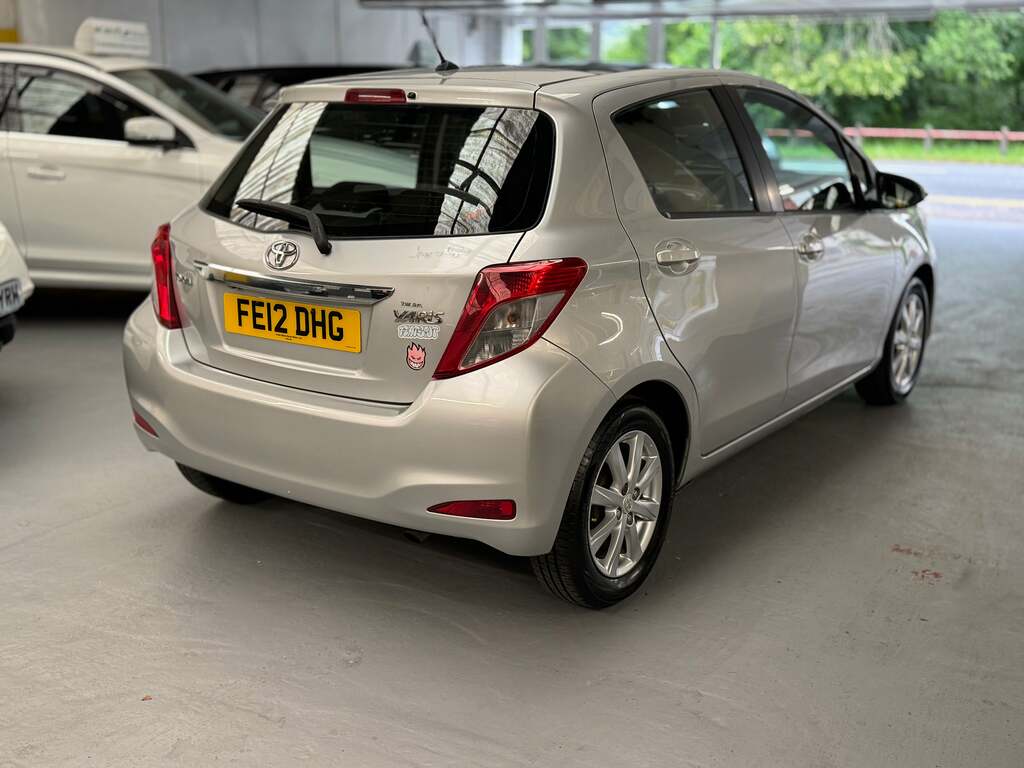 Toyota Yaris FE12DHG #4