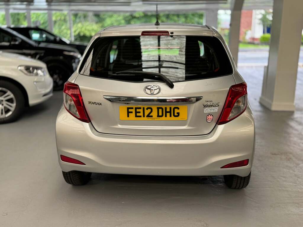 Toyota Yaris FE12DHG #5