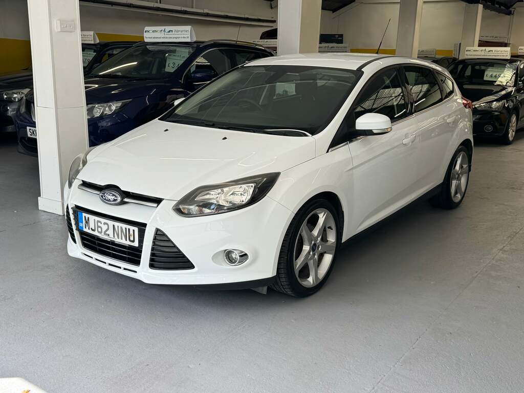 Ford Focus Titanium X 5-Door Black #1