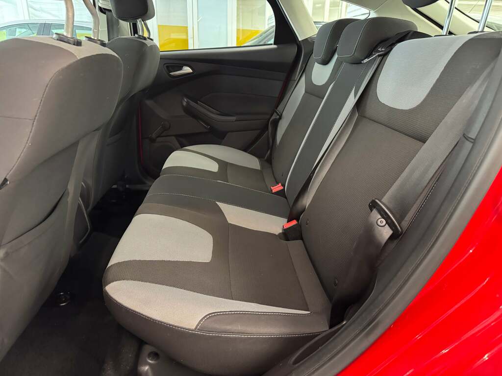 Ford Focus 1.6 Tdci Zetec Euro 5 Ss Black #8