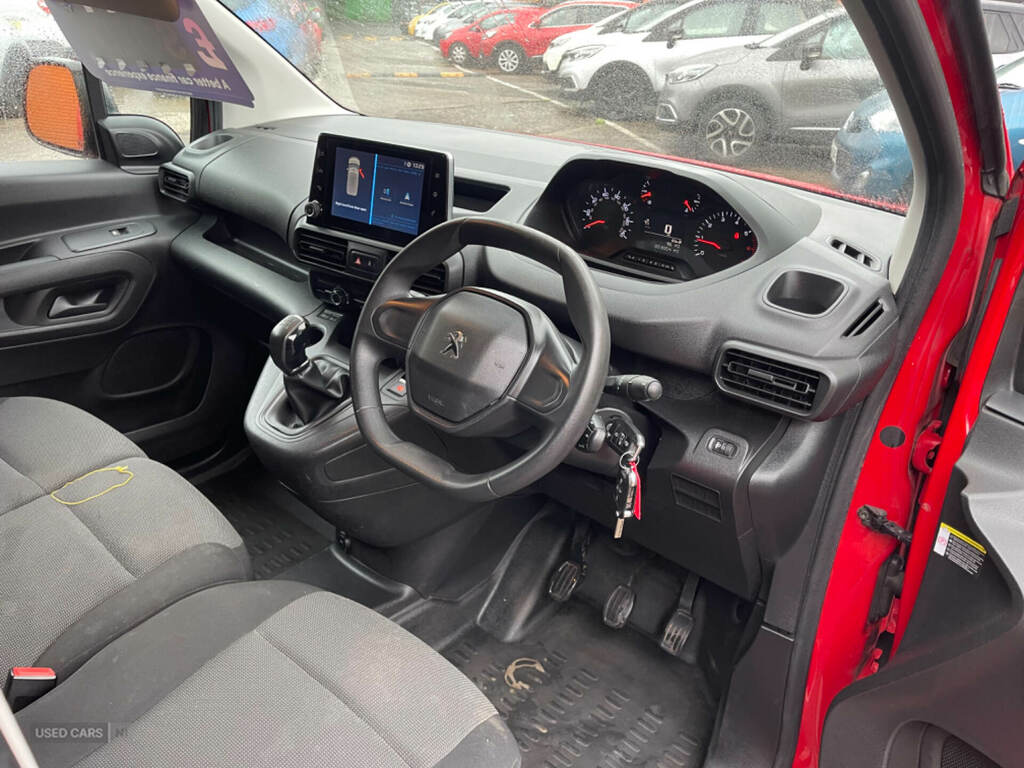 Peugeot Partner 1000 1.5 Bluehdi 100 Red #5