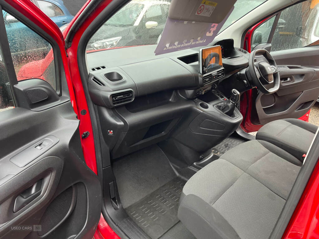 Peugeot Partner 1000 1.5 Bluehdi 100 Red #6