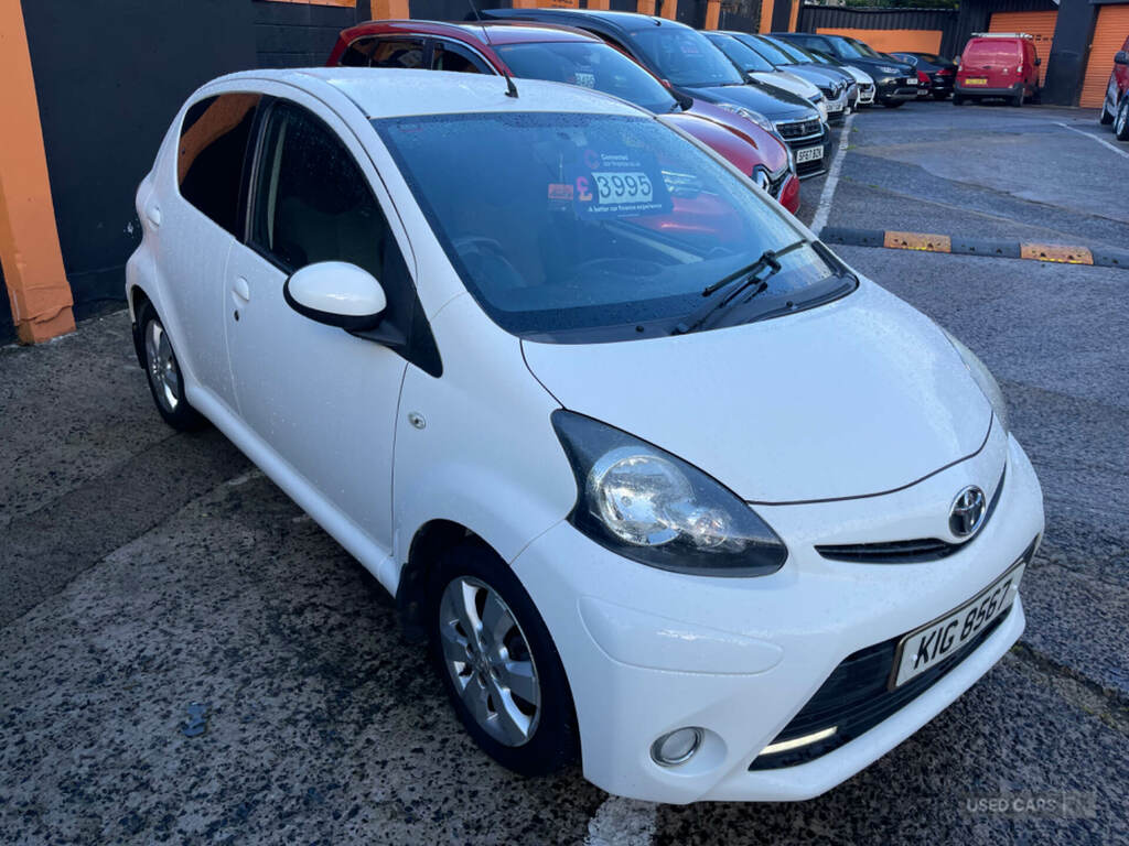 Toyota Aygo 1.0 Vvt-i Fire White #2