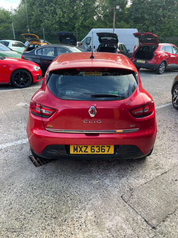 Renault Clio 1.5 Dci 90 Dynamique Red #2