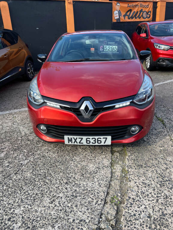 Renault Clio 1.5 Dci 90 Dynamique Red