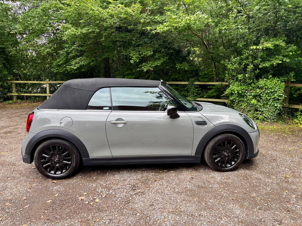 Mini Convertible 1.5 Cooper Classic Convertible E Grey #2