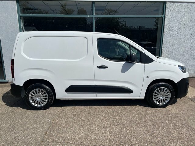 Citroen Berlingo 1.5 Bluehdi 650 Enterprise M Panel Van LD69BZE White #2