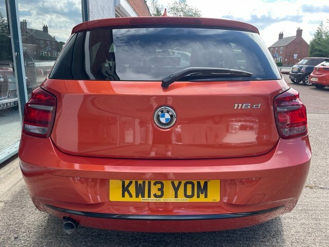 BMW 1 Series 2.0 116D Sport Hatchback Euro 5 Orange #5