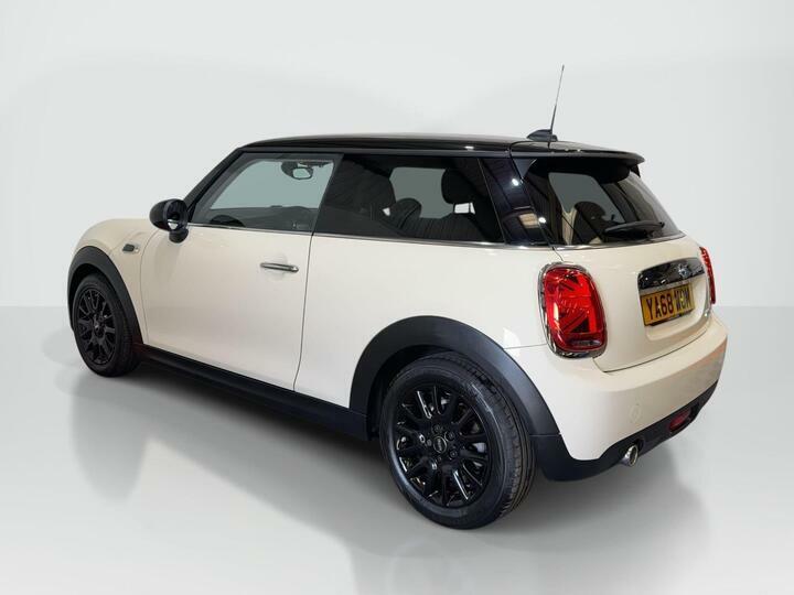 Mini Hatch 1.5 Cooper Classic Euro 6 Ss YA68WOM White #2
