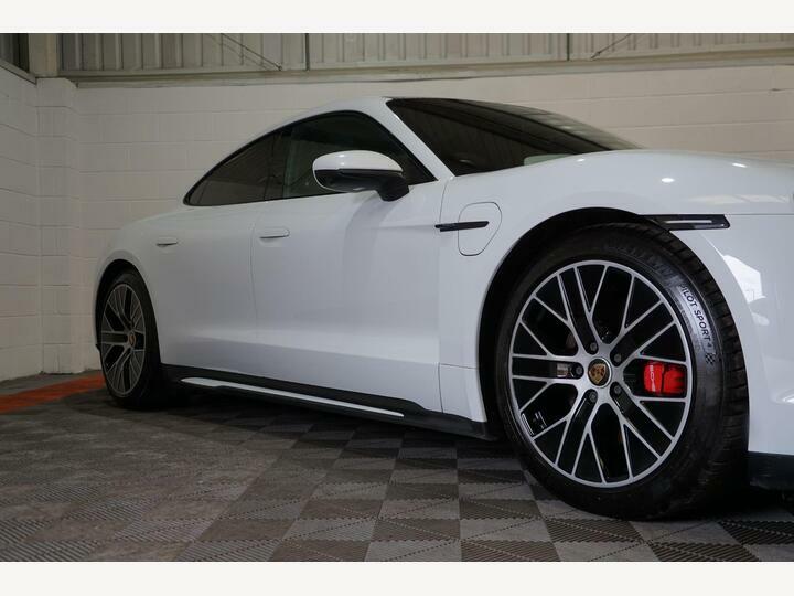 Porsche Taycan Performance Plus 93.4Kwh 4S 4Wd 11Kw Cha White #5