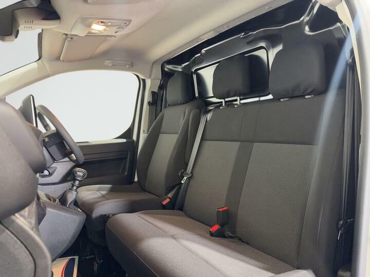 Vauxhall Vivaro Pro Black #9