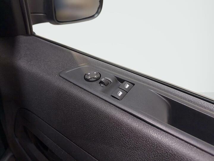 Vauxhall Vivaro Pro Black #32