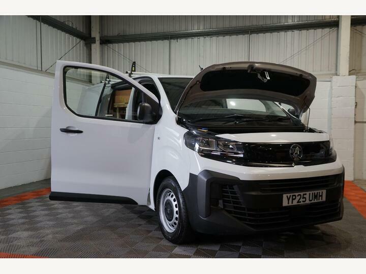 Vauxhall Vivaro Pro Black #13