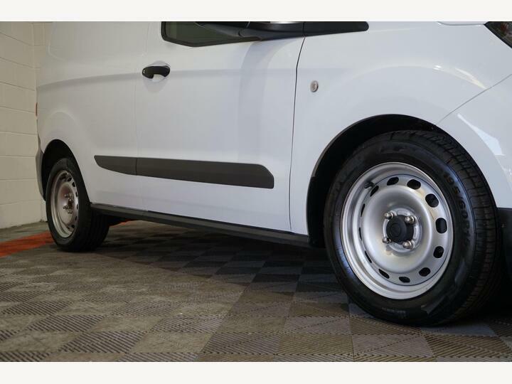 Ford Transit Courier Sport L1 Swb 1.5 Tdci 100Ps Euro 6 Black #40