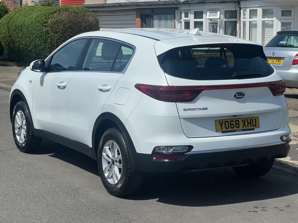 Kia Sportage 1.6 Gdi 1 Euro 6 Ss Y068XHU White #6