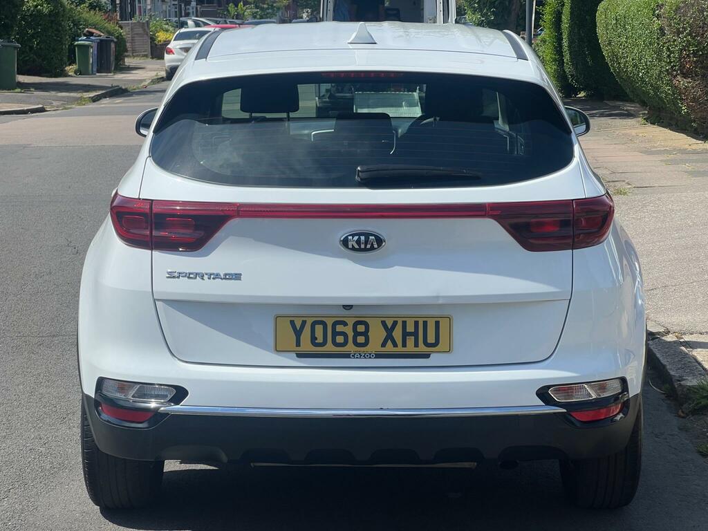 Kia Sportage 1.6 Gdi 1 Euro 6 Ss Y068XHU White #4