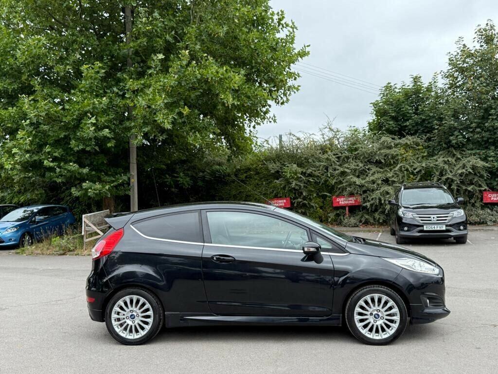 Ford Fiesta 1.0T Ecoboost Titanium Euro 5 Ss CE63PRV Black #6