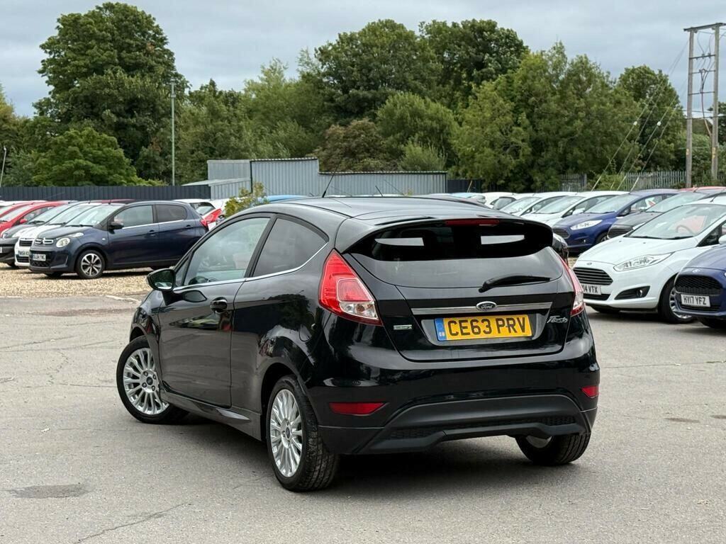 Ford Fiesta 1.0T Ecoboost Titanium Euro 5 Ss CE63PRV Black #3