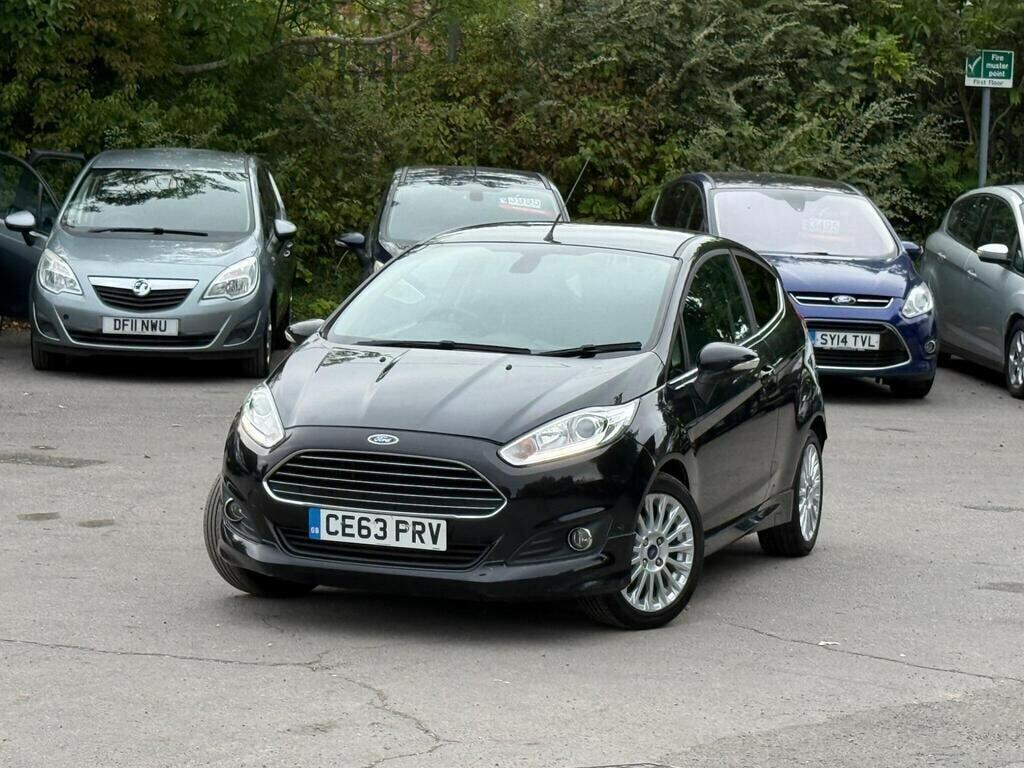 Ford Fiesta 1.0T Ecoboost Titanium Euro 5 Ss CE63PRV Black #2