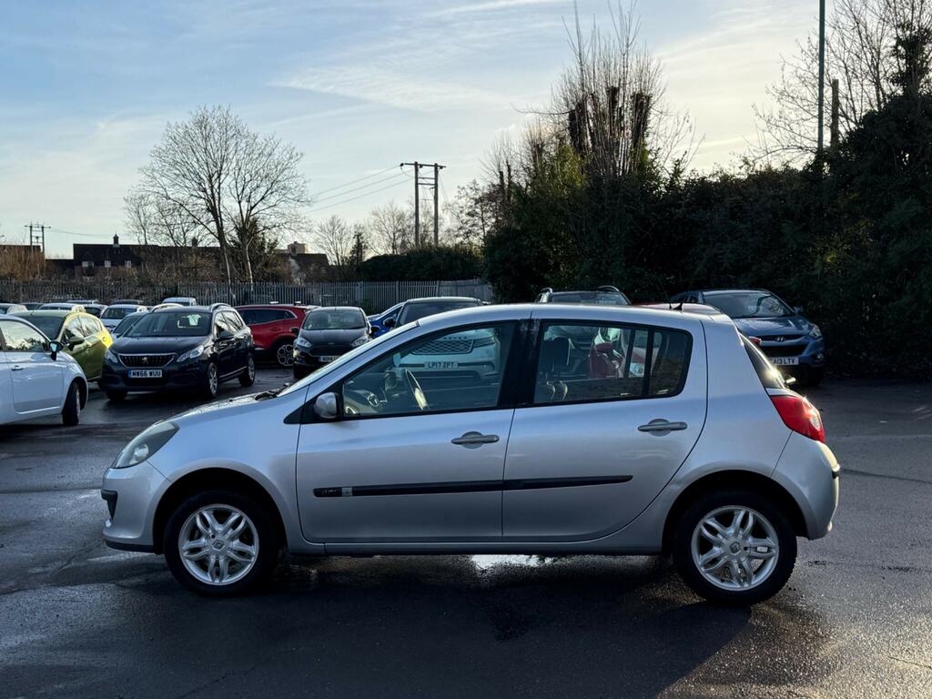 Renault Clio 1.5 Dci Dynamique Silver #4