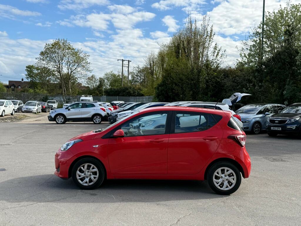 Hyundai I10 1.0 Se Euro 6 LV68CCE Red #4
