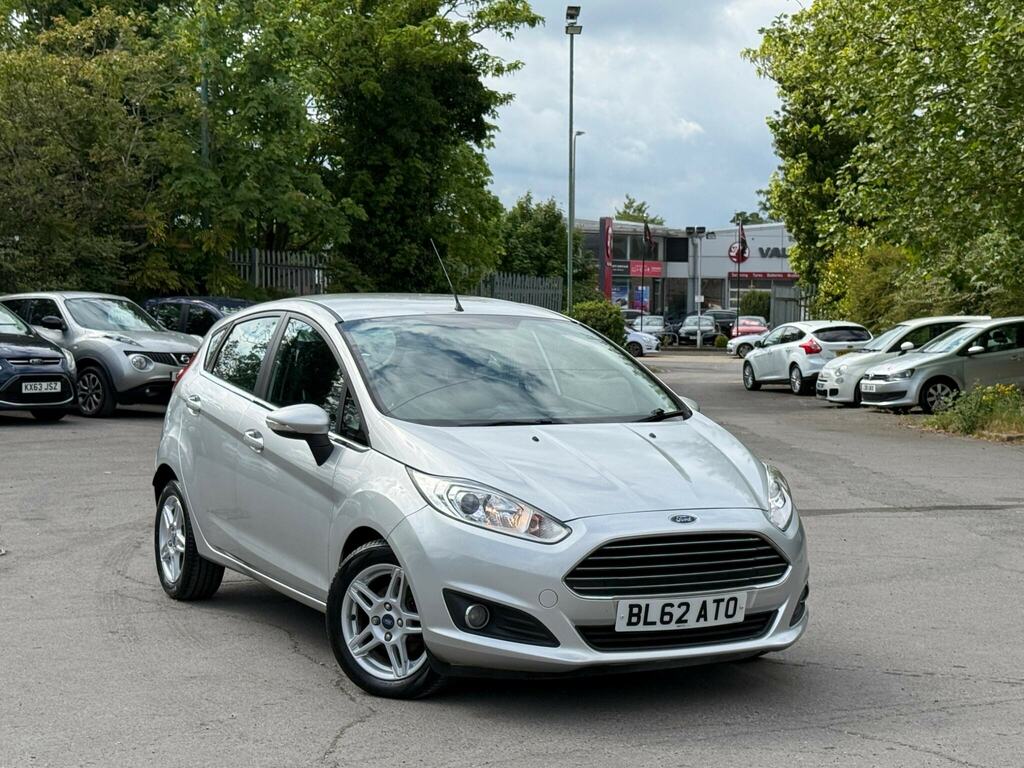 Ford Fiesta 1.0 Zetec Euro 5 Ss Silver