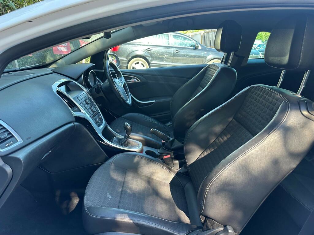 Vauxhall Astra GTC Sport Red #17