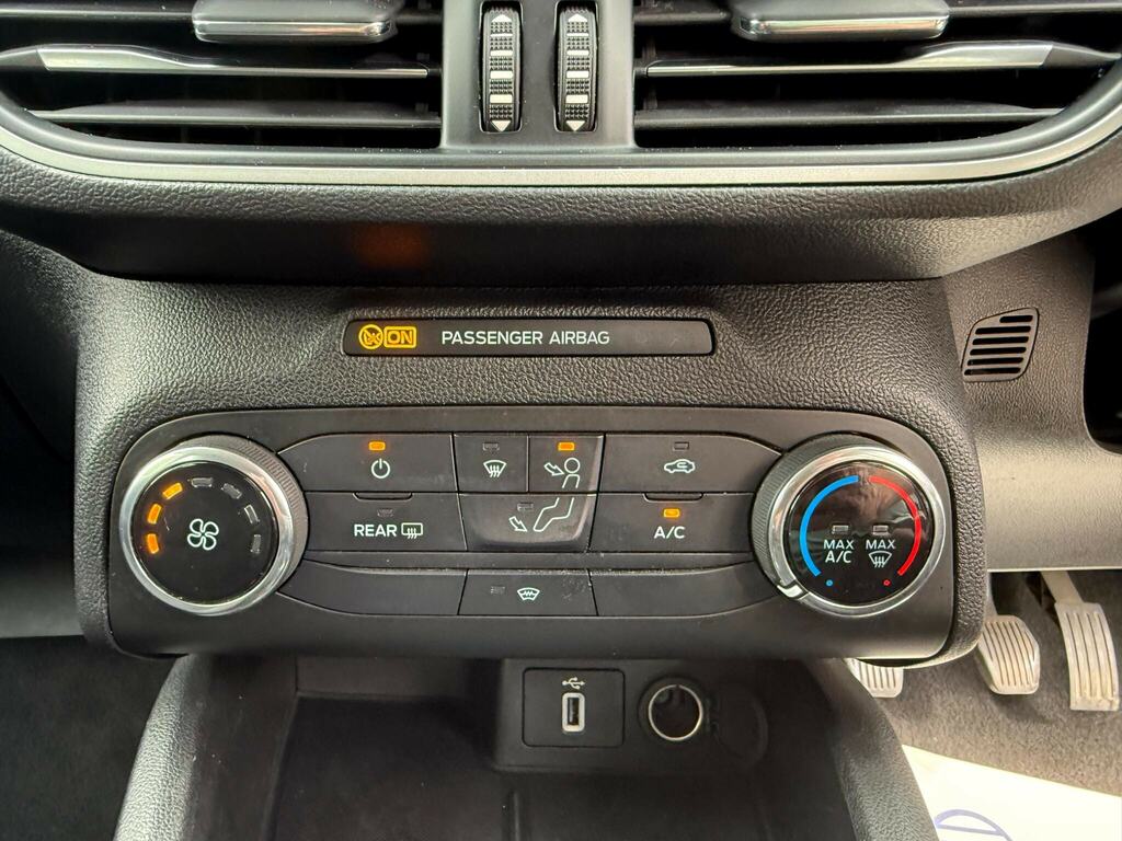Ford Focus Focus Titanium 125 Brown #21