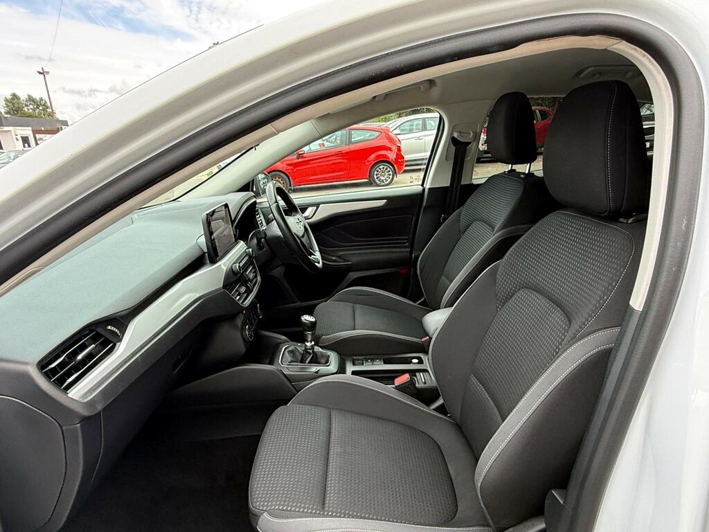 Ford Focus Focus Titanium 125 Brown #11