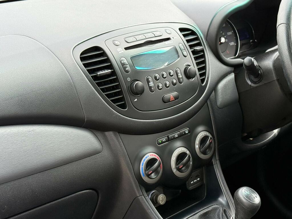 Hyundai I10 Classic Red #10