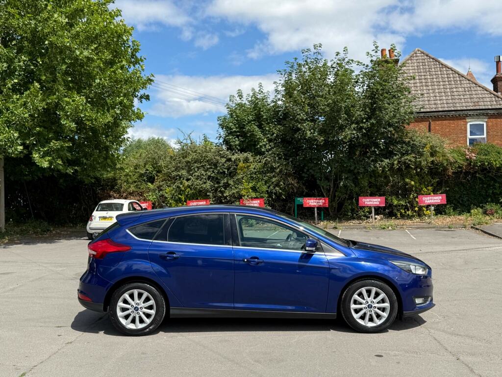 Ford Focus 2.0T Ecoboost St-3 Hatchback Eur Red #7