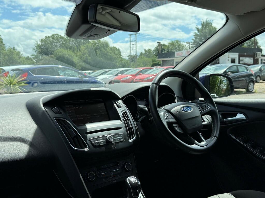 Ford Focus 2.0T Ecoboost St-3 Hatchback Eur Red #8