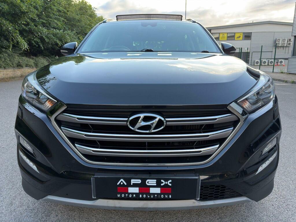 Hyundai Tucson 2.0 Crdi Premium Se 4Wd Euro 6 Black #2