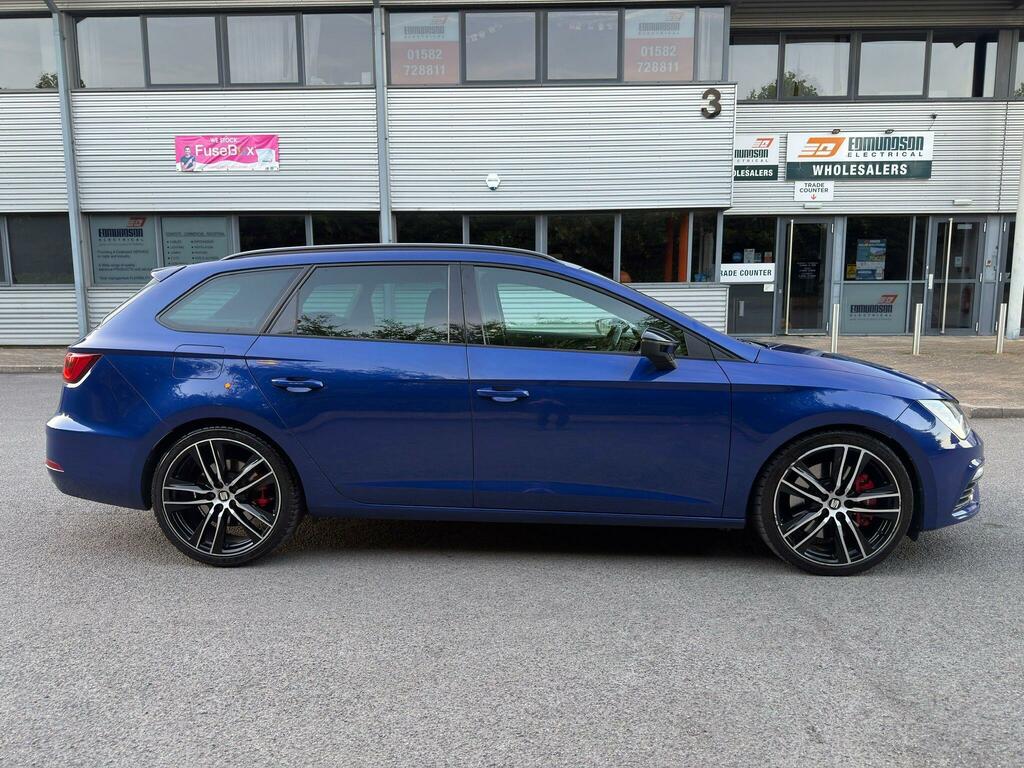 Seat Leon Cupra 300 Blue #4