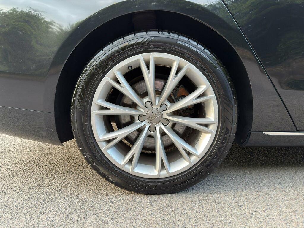 Audi A8 3.0 Tdi Quattro Se Executive 250 Bhp Silver #11