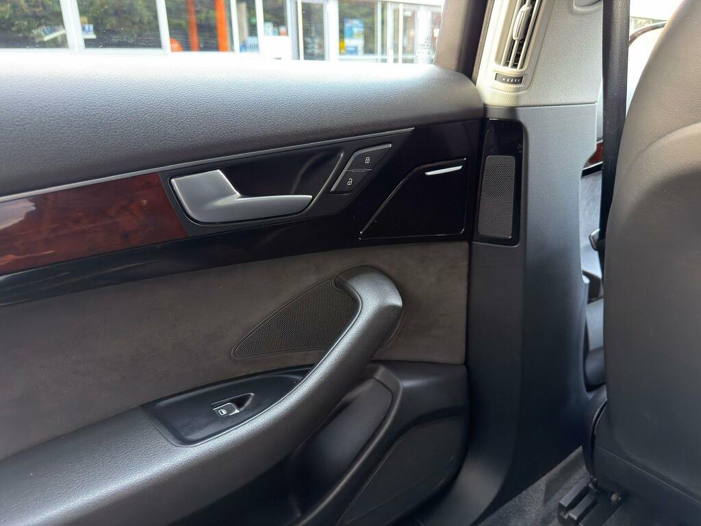 Audi A8 3.0 Tdi Quattro Se Executive 250 Bhp Silver #28