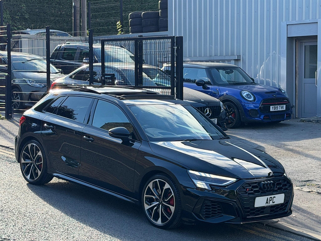 Audi S3 2.0 Tfsi Vorsprung Sportback S Tronic Quattro Euro Black