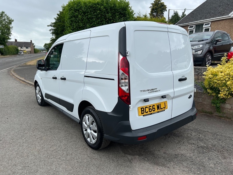 Ford Transit Connect 220 P V White #4