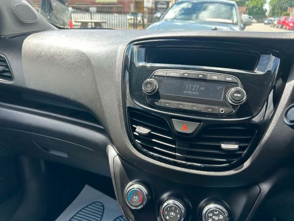 Vauxhall Viva 1.0 Se Ac 74 Bhp Green #9