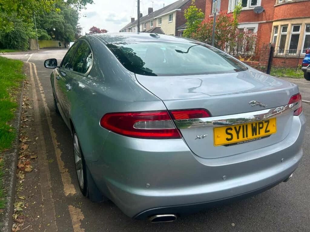 Jaguar XF V6 Luxury Silver #5