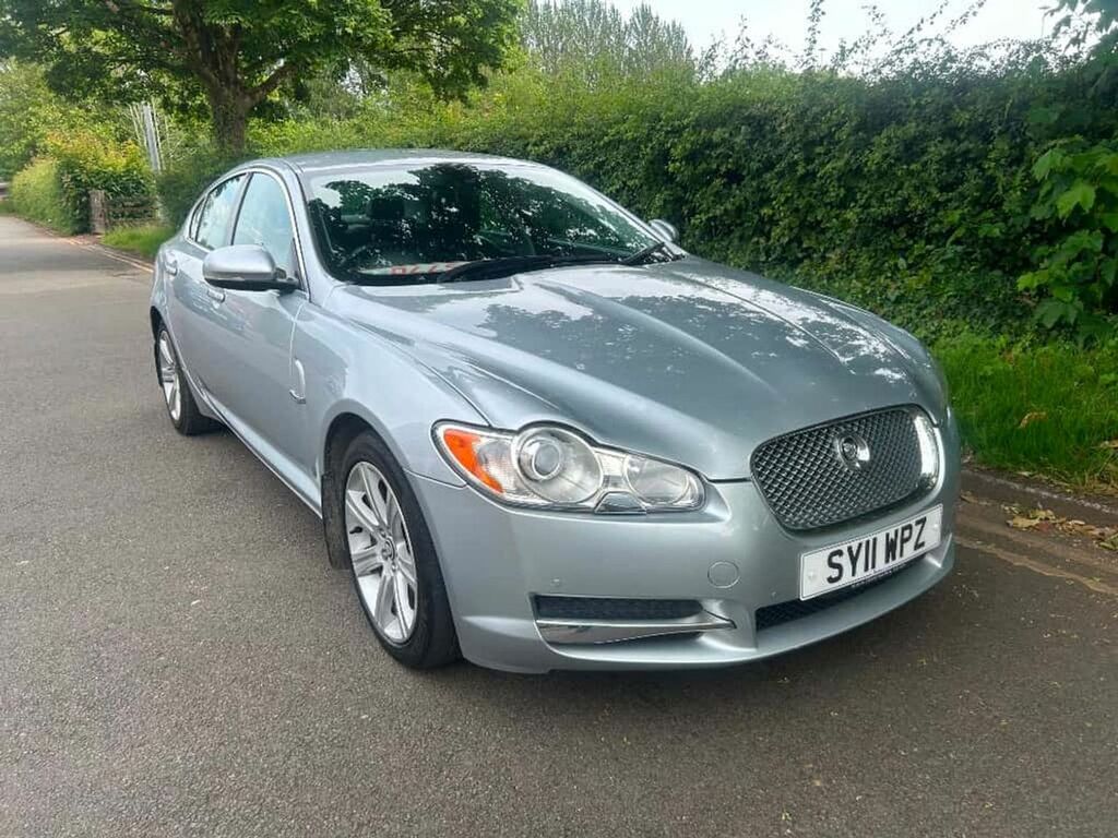 Jaguar XF V6 Luxury Silver