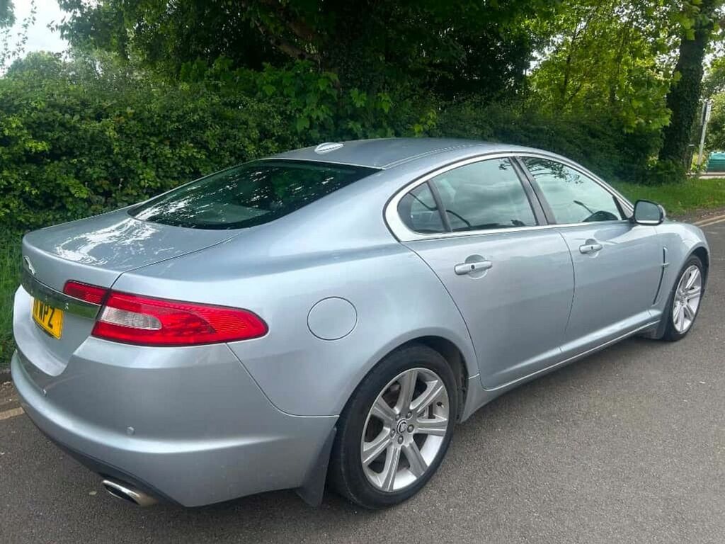 Jaguar XF V6 Luxury Silver #3
