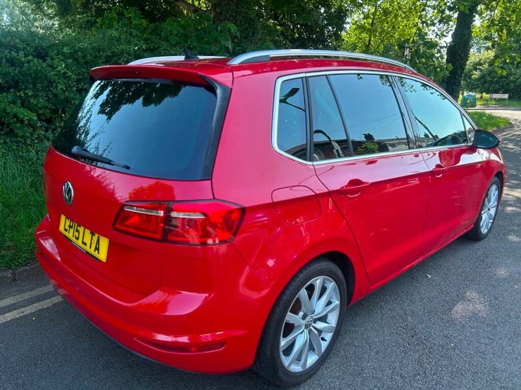 Volkswagen Golf SV Gt Tsi Red #5