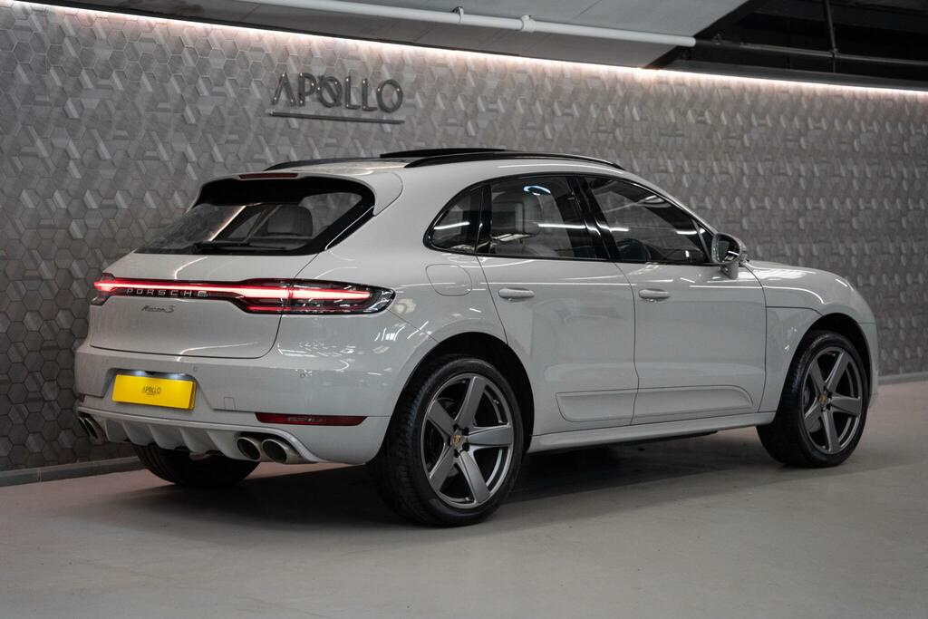 Porsche Macan T V6 S Red #59