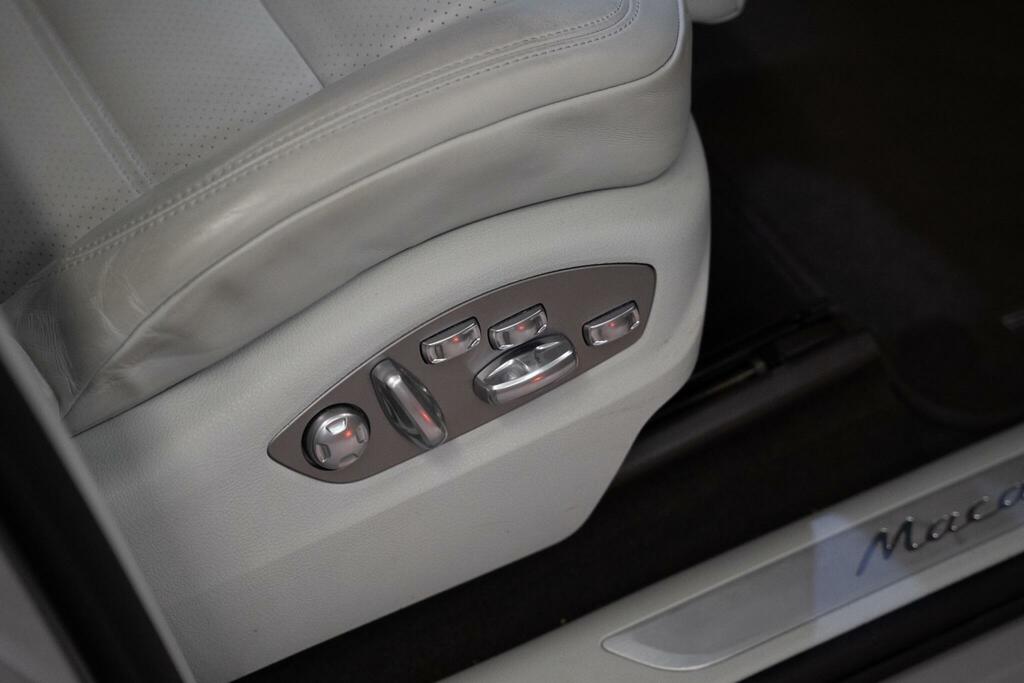 Porsche Macan T V6 S Red #34
