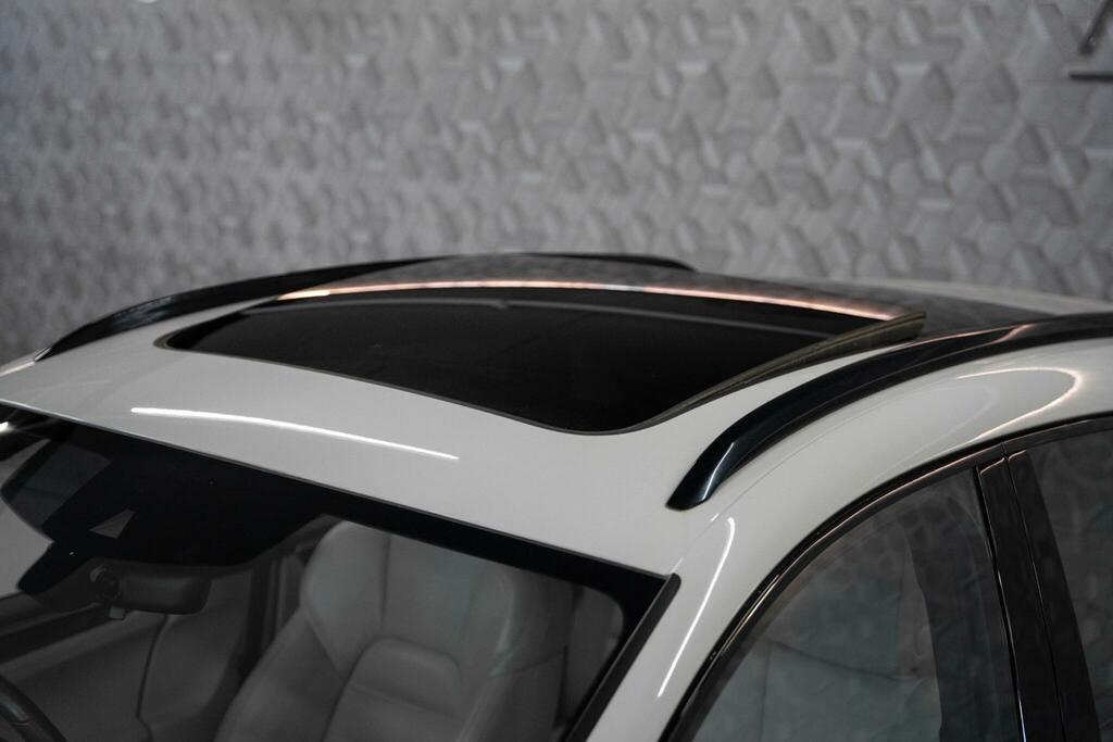 Porsche Macan T V6 S Red #19