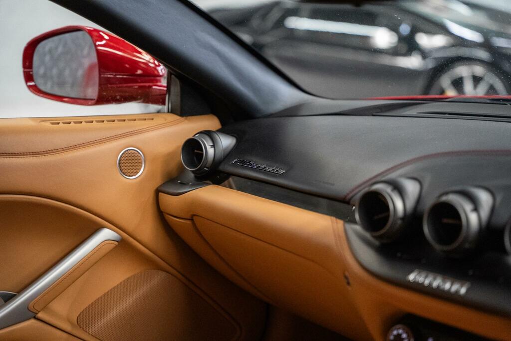 Ferrari F12 Berlinetta   #24